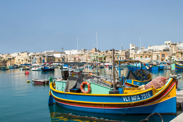 Fototapeta na wymiar La hermosa Ciudad de Marsaxlokk en Malta