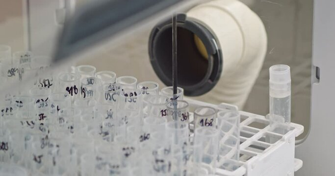 Lab soil sample cartridge nozzle filling machine 