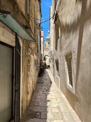 Fototapeta na wymiar Street in the former Jewish ghetto of Split, Croatia