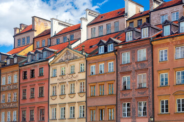 Fototapeta na wymiar Warsaw. Old street in the center of the old city in the early morning.