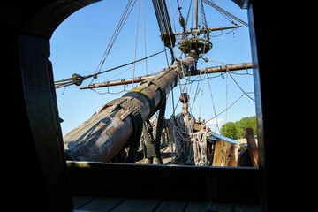 Details and ropes of the Dutch East cargo ship