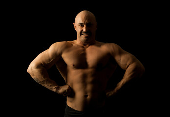 Fototapeta na wymiar portrait of a muscular man