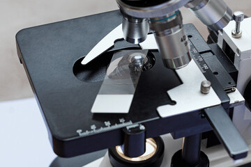 Close-up microscope and biopsy glass for diagnosis, histology, pathology