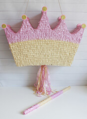 Obraz premium basket with pink flowers