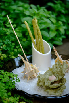 caracoles de mar con farsa de la tierra, Restaurante y petit Hotel Daica, Llub&iacute;, Mallorca, balearic islands, spain