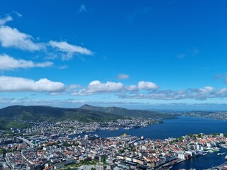 Fototapeta na wymiar view of the city of Bergen
