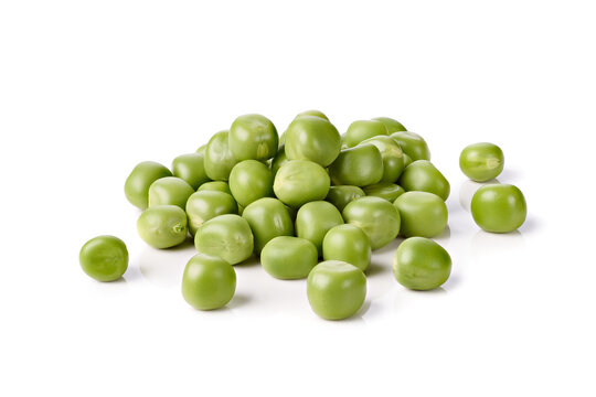 Heap of raw peas on white background with clipping path