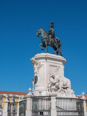 Fototapeta premium Statue von König Jose I. auf dem Handelsplatz, Lissabon, Portugal