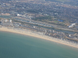 vue aérienne plage Calais
