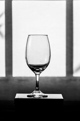 a glass of glass, wine, elegance, sharing a dinner, vertical