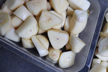 garlic cloves stock on kitchen