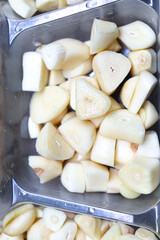 garlic cloves stock on kitchen
