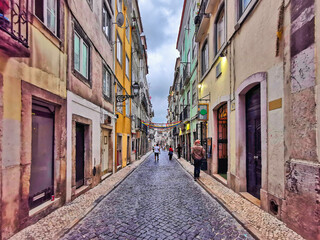 Fototapeta na wymiar One of the narrow streets of Cais do Sodre