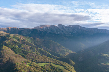 Fototapeta na wymiar Morning in the beautiful mountains (France Pyrenees, Massis of Canigou)