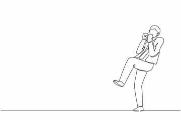 Continuous one line drawing happy businessman standing with