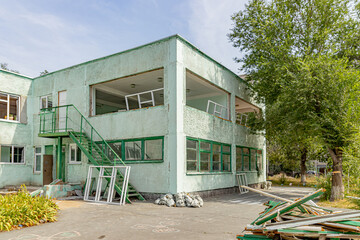 Repair in the kindergarten. Replacement of windows. Soft focus