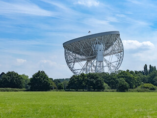 Jodrell Bank Radio Telescope  in Cheshire, England - obrazy, fototapety, plakaty