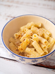 Mac and cheese american style