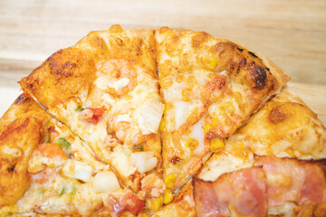 食べ物素材　色んな種類のピザ