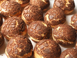 Choux pastry with chocolate craquelin