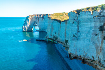 Strandspaziergang an der schönen Alabasterküste bei Étretat - Normandie - Frankreich
