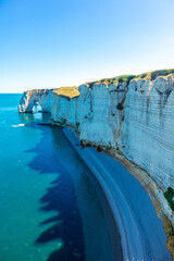 Strandspaziergang an der schönen Alabasterküste bei Étretat - Normandie - Frankreich