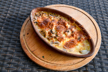 Sauteed chicken with carrots and peas ( Turkish ; Et, Tavuk Sote, guvec  )