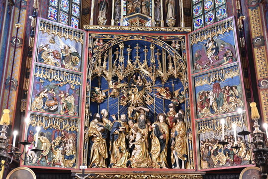 Retable de la basilique Sainte-Marie de Cracovie. Pologne