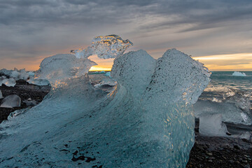 Sonnenaufgang am traumhaften diamond beach auf Island 
