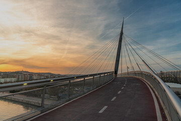 Fototapeta na wymiar Bridge in Pescara, Abruzzo
