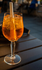 glass of aperol spritz