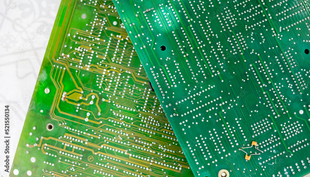 Leinwandbilder old computer chips that are out of order. not working microshops with transistors, chips and conduct