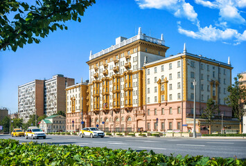 US Embassy and yellow taxi cars, Novinsky Boulevard, Moscow