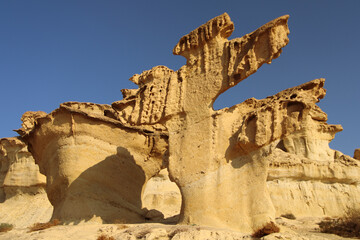Formas naturales modeladas por la erosión. Monumento Natural 