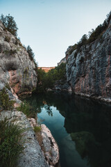 Fototapeta premium Photo of the Tajo river as it passes through the Taguenza bridge (Guadalajara, Spain)