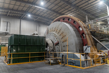 A working mill at a gold processing plant.