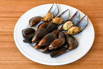 Turkish Street Food Stuffed Mussels with Lemon - Midye Dolma