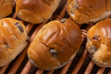 レーズンロールパン