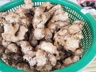 ginger root and ground ginger spice.