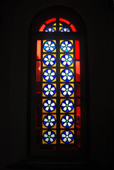 教会の窓のステンドグラス