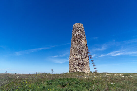 Atalaya isl&aacute;mica de Ti&ntilde;&oacute;n (siglo X). Rello, Soria, Espa&ntilde;a.