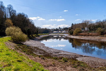 Obraz premium Hennebont nad rzeką Blavet, Bretania, Francja