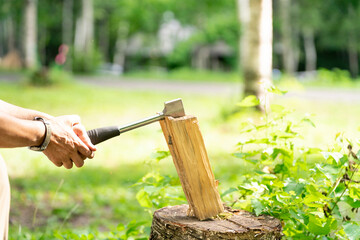 薪　薪割り　キャンプ　アウトドア　焚き火