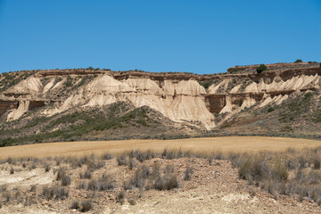 a semi-desert natural region or badlands composing clay, chalk and sandstone