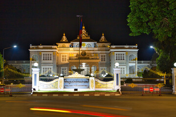 Präsidenten Palast Vientiane in der Nacht
