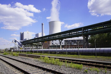 Bundestag discusses extending the service life of German nuclear power plants and coal-fired power...