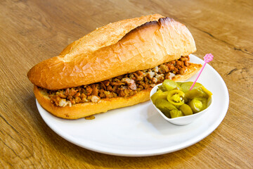 Delicious turkish kebab tantuni . Et, tavuk Mersin tantuni durum. Ekmek arasi tantuni.