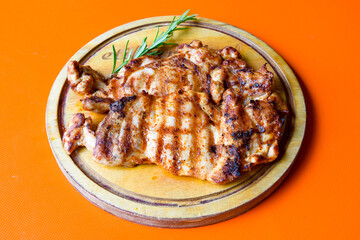 Chicken wings barbeque in a dish with BBQ grill sauce . Izgara tavuk kelebek sis kanat. Tavuk sis, gogus.