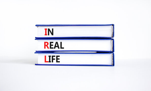 File Irl Look รูปภาพIrl – เลือกดูภาพถ่ายสต็อก เวกเตอร์ และวิดีโอ3,203 | Adobe Stock