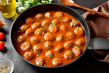 Meatballs with tomato sauce